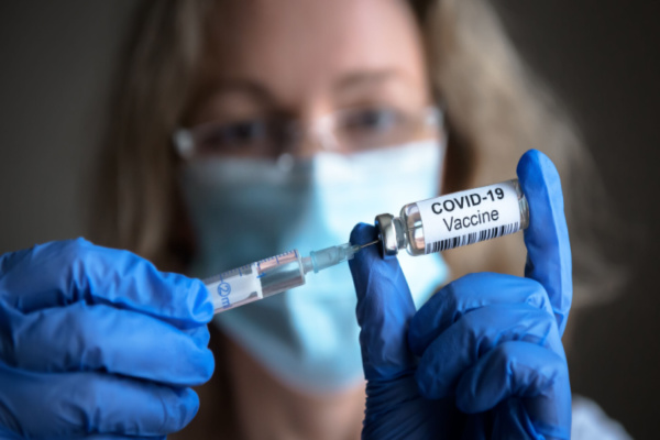 Covid-19 : clap de fin pour l’obligation vaccinale des professionnels de santé !