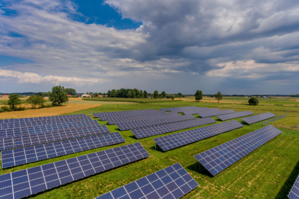 Fidu - - Agriculture : un début de simplification pour l’énergie photovoltaïque ? -